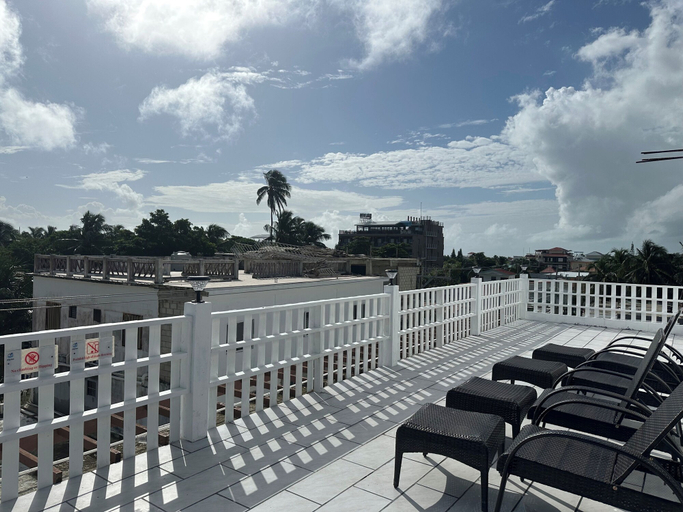 Others 4, sky Inn