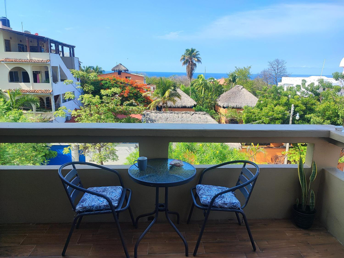 Others 3, Adelfa Suites, Dist. Pochutla