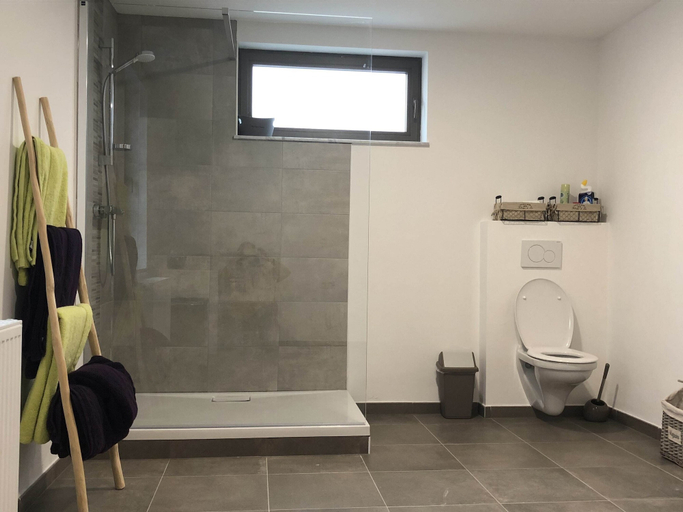 Bathroom 5, Scenic Cottage in Merlemont With Balcony, Namur