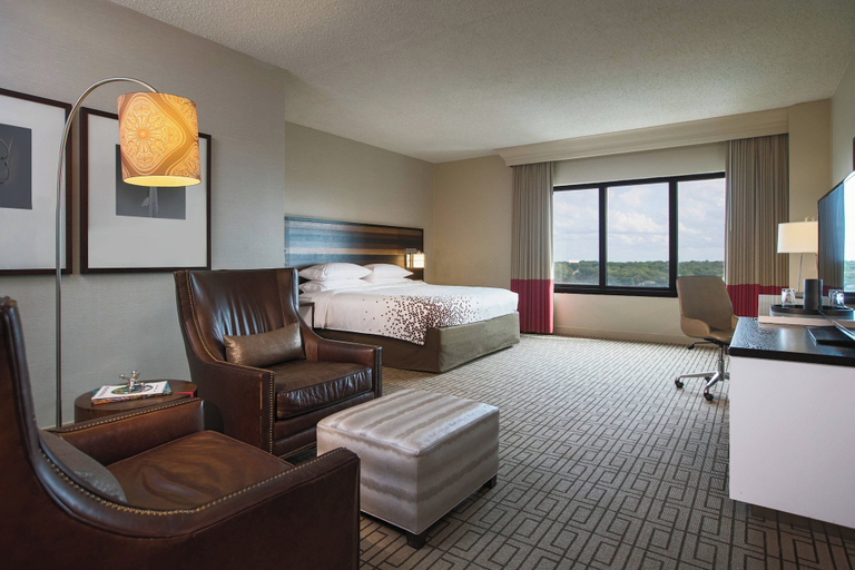 Bedroom 3, Renaissance Austin Arboretum Domain Hotel, Travis