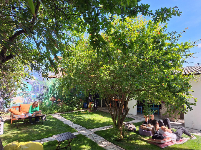 Others 4, Natural Mystic Hostel, Almada