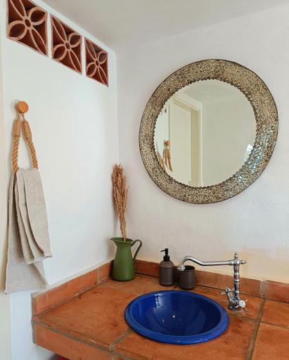Bathroom 4, Spanish house with Large Terrace and Sea View, 30 minutes from Malaga, Málaga