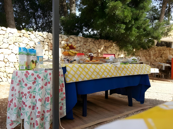 Others 5, B&B Yatabui, Lecce