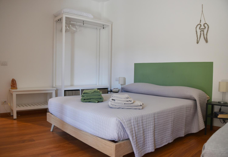 Bedroom 2, B&B DEL VIAGGIATORE, Trento
