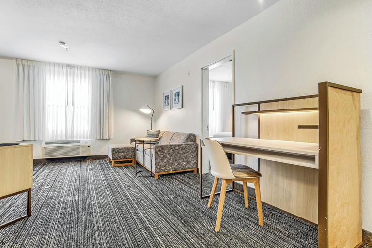 Bedroom 3, MainStay Suites, Mobile