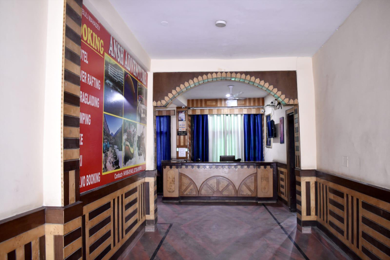 Others 4, Hotel Silverface, Kullu