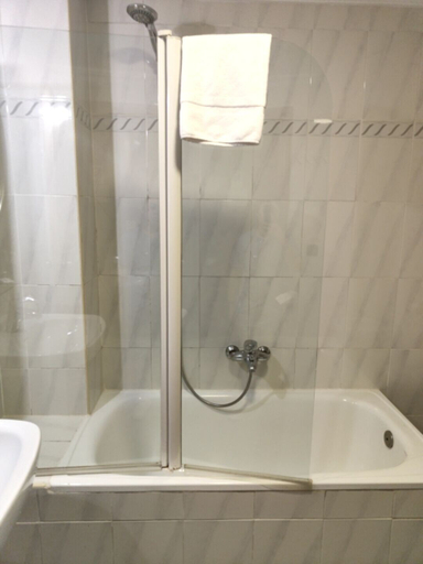 Bathroom 3, Hotel Mercado by gaiarooms, Salamanca