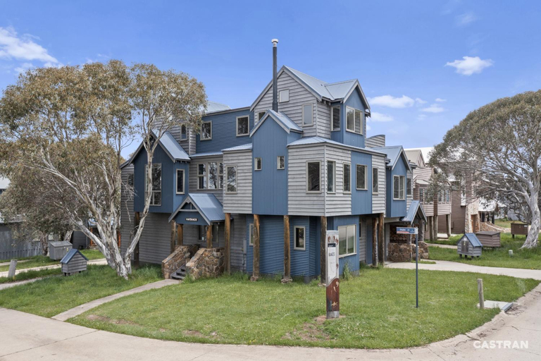 Exterior view 2, Mayfair, Alpine - East