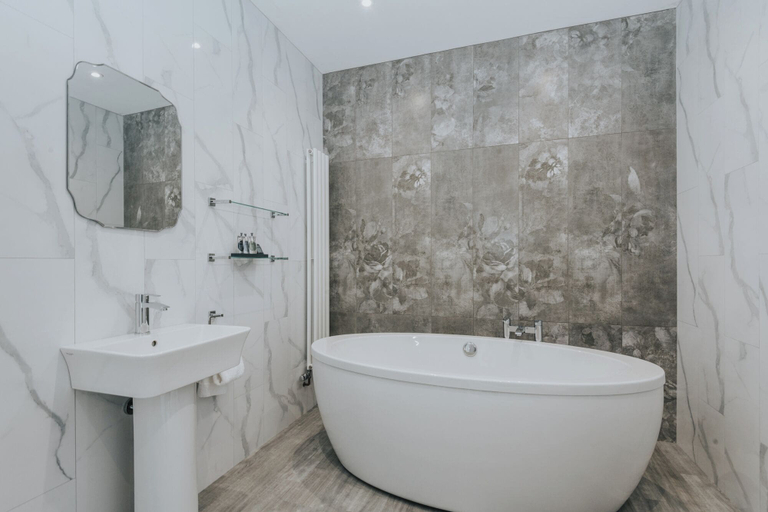 Bathroom 3, Cartmel Old Grammar, Cumbria
