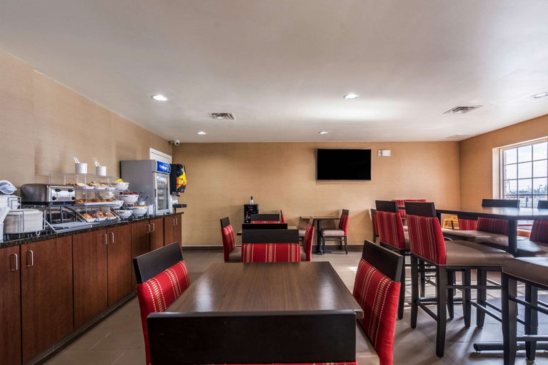 Food & Drinks 5, Comfort Inn & Suites Dayton North, Montgomery