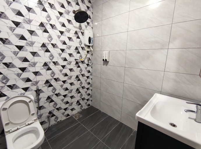 Bathroom 5, Bakri Homestay, Muar