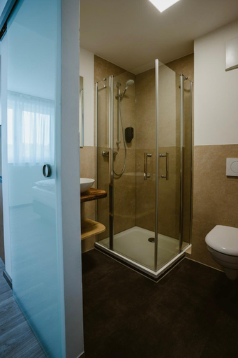 Bathroom 3, Motel Sleep Inn, Altötting