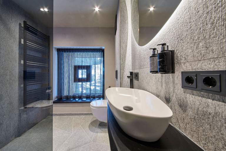 Bathroom 3, NANI – Mountain Chalet, Zell am See