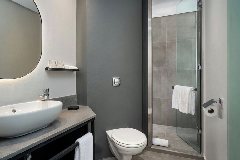 Bathroom 5, Protea Hotel Fire & Ice by Marriott Cape Town, City of Cape Town
