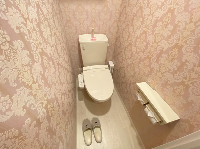 Bathroom 22
