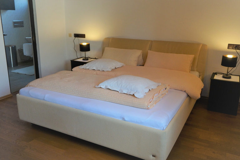Bedroom 2, Luxus Landhaus Baiersbronn, Freudenstadt