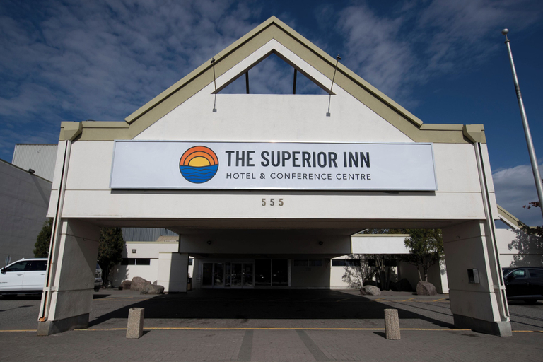 Exterior & Views 2, Superior Inn Hotel and Conference Centre Thunder Bay, Thunder Bay
