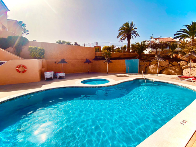 Sport & Beauty, LA PAZ. Lovely apartment overlooking the golf and sea, Santa Cruz de Tenerife