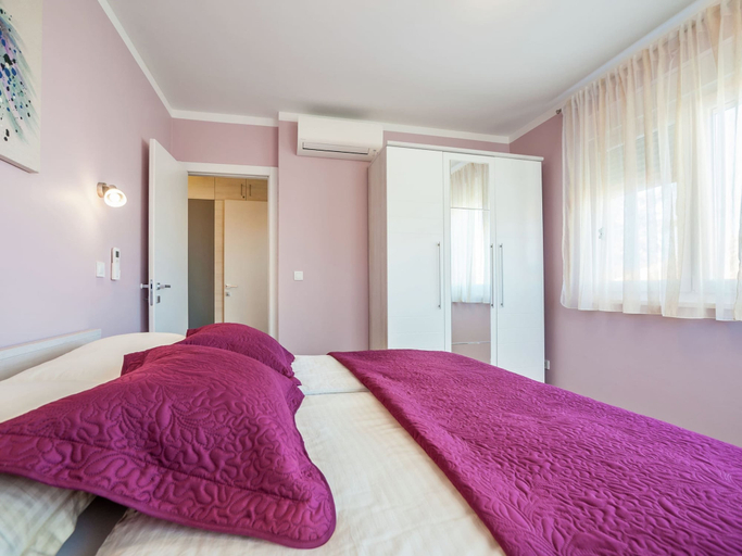 Bedroom 5, Modern Newly Built Apartment, Geat Location, Private Parking Space, WiFi, Zadar