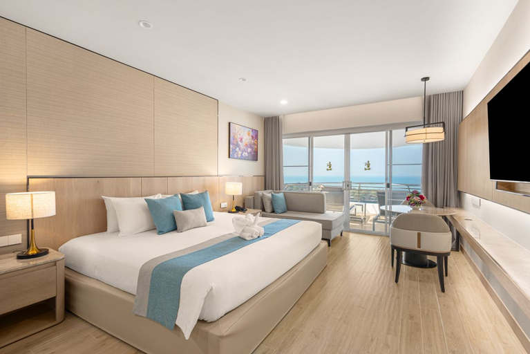 Bedroom 3, Royal Cliff Grand Hotel Pattaya, Pattaya