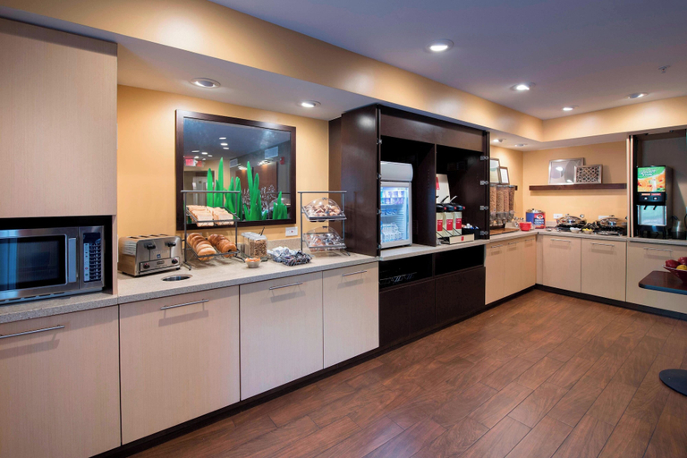 Food & Drinks, TownePlace Suites by Marriott Atlanta Alpharetta, Fulton