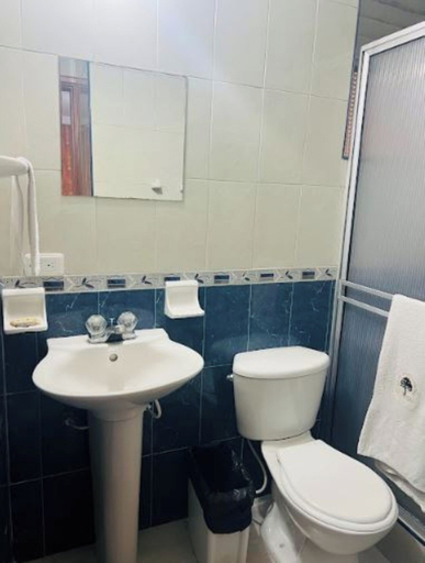 Bathroom 4, International El Nogal Ipiales, Ipiales