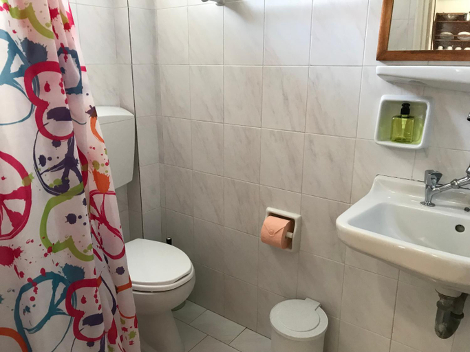 Bathroom 3, Dionysos Studios, Ionian Islands