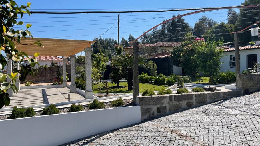 Others 5, Solar da Boavista, Santo Tirso