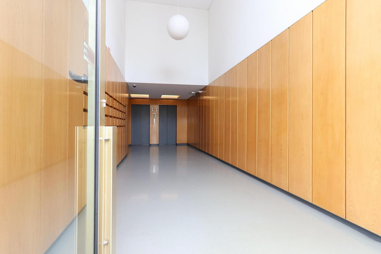 Room 2, Modern Bright Avenidas Novas by Homing, Lisbon