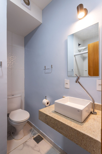Room 2, In Front of the Underground and 8 Minutes From the Beach Sf228, Rio de Janeiro