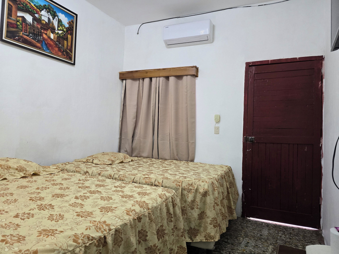 Bedroom 5, Hotel Villa Aurora, Flores