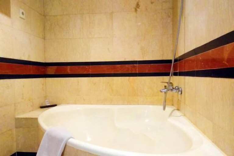 Bathroom 7
