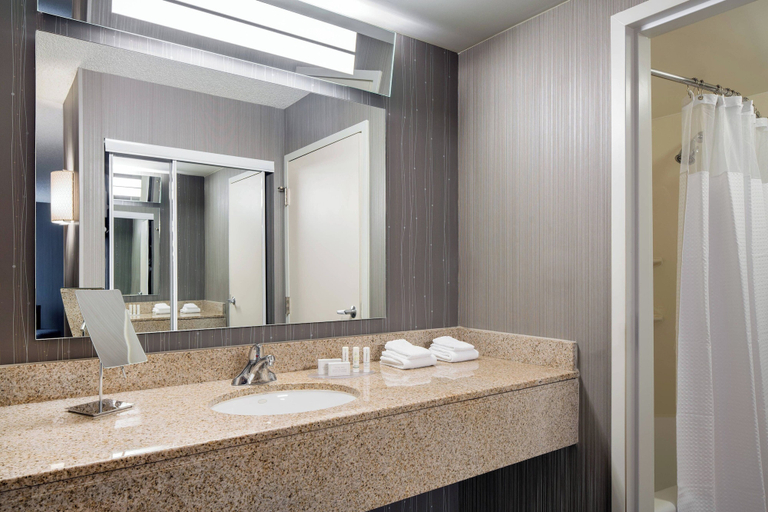 Bathroom 3, Courtyard by Marriott Foothill Ranch Irvine East/Lake Forest, Orange