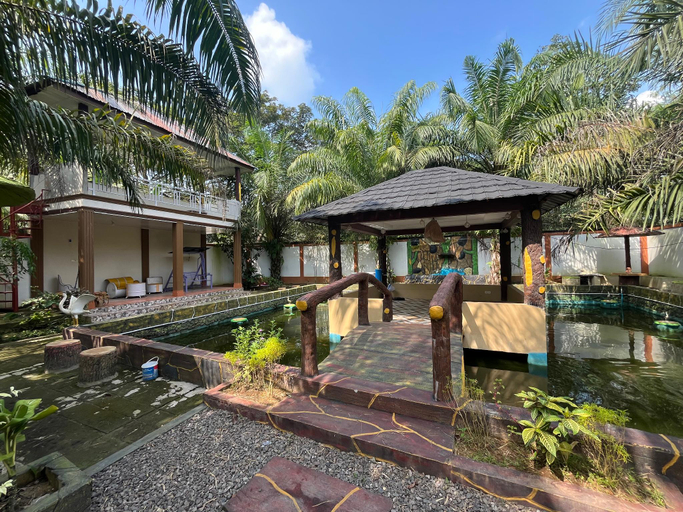Others 1, Villa Zahira & House 2, Jambi