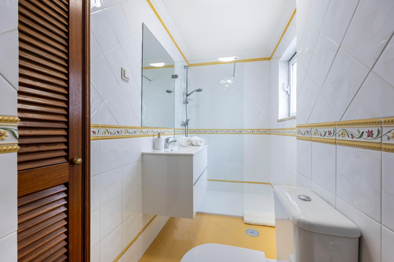 Bathroom 3, IM On Drigo's House, Lagos