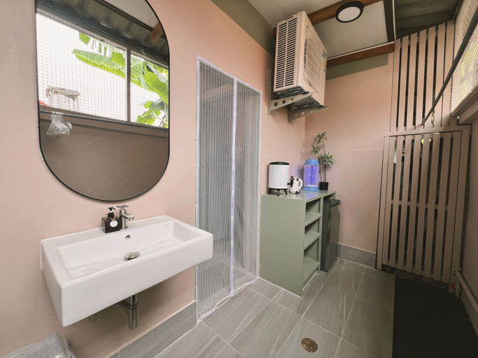 Bathroom 8
