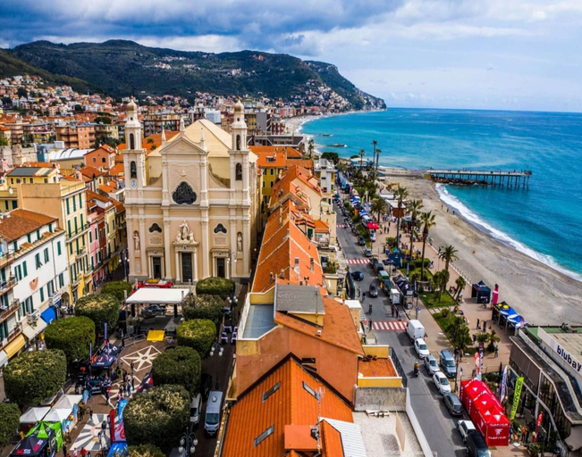View from property 5, 6-guest Chic Apartment in Pietra Ligure, Savona