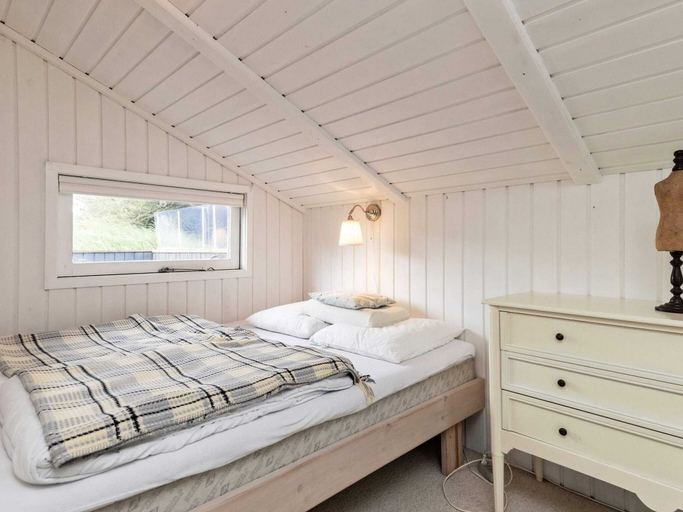 Bedroom 2, 4 Star Holiday Home in Blokhus, Jammerbugt