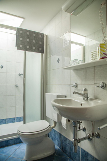 Bathroom 5