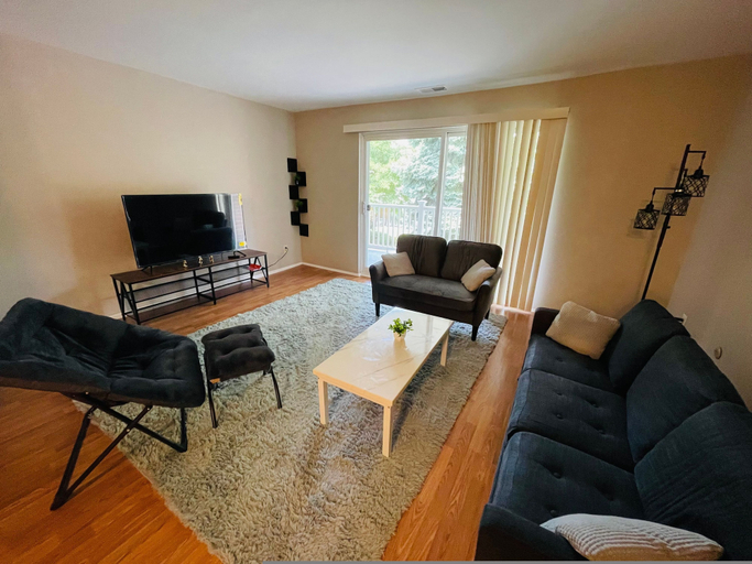 Room 2, Amazing 2 Bedroom 2 Bath Condo, Montgomery