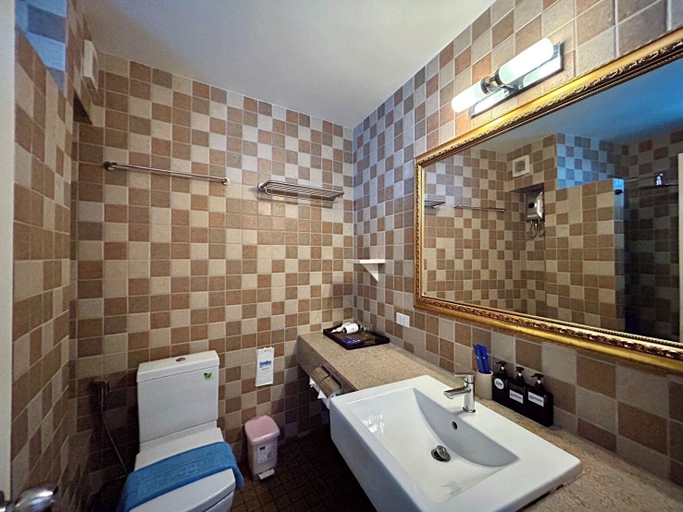 Bathroom 2