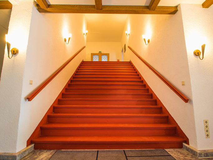 Others 5, Hotel Naundorf, Burgenlandkreis