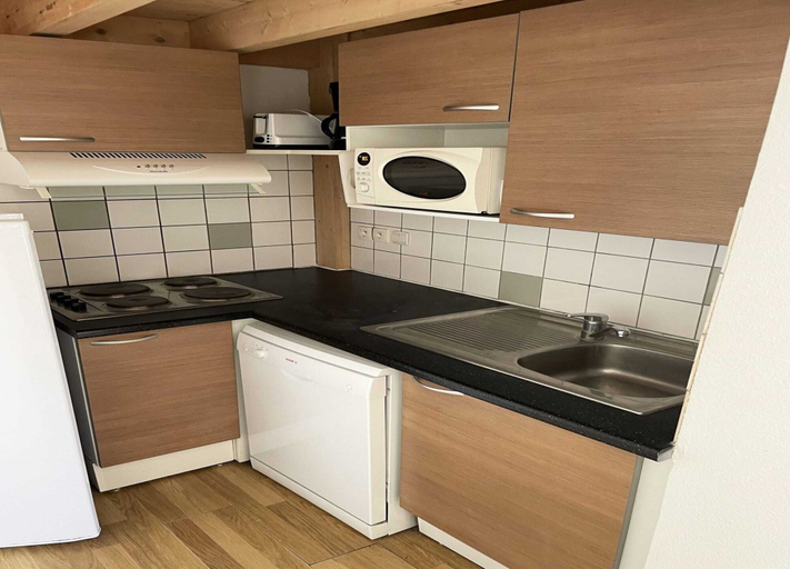 Private kitchen 3, Holiday Home on a French Island for 5, Charente-Maritime