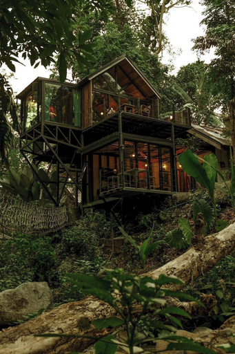 Exterior 16