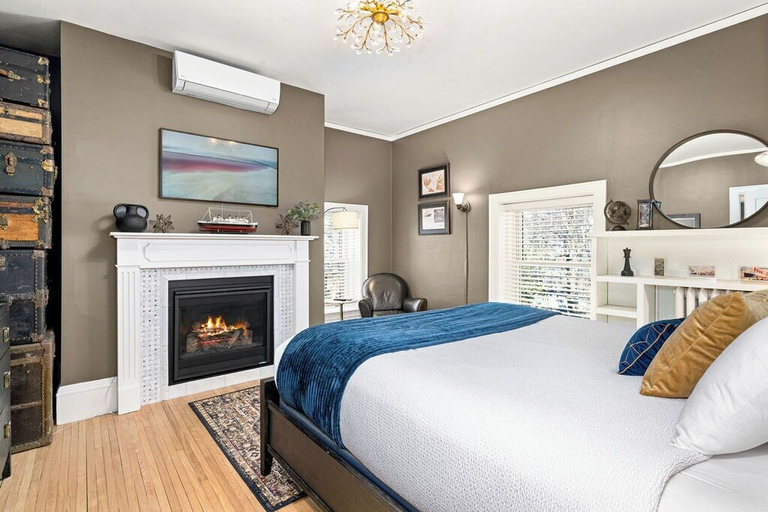 Bedroom 2, Historic Cotton Mansion Duluth Boutique Hotel, Saint Louis