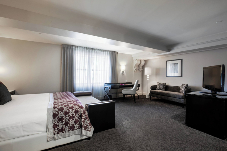 Bedroom 2, Ambassador Hotel Kansas City, Autograph Collection, Jackson
