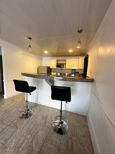 Others 5, Your Next Level Int Executive Apartment, Triumph / Beterverwagting
