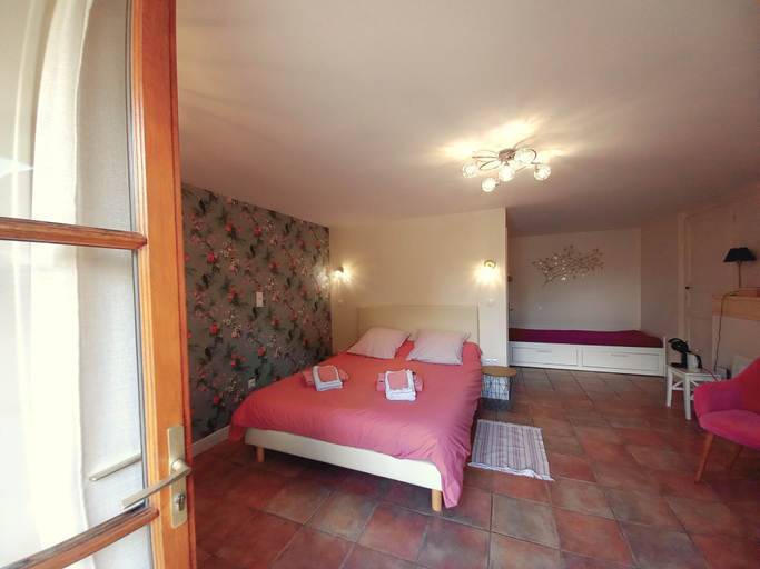 Bedroom 2, Au pays de Jacquou, Dordogne