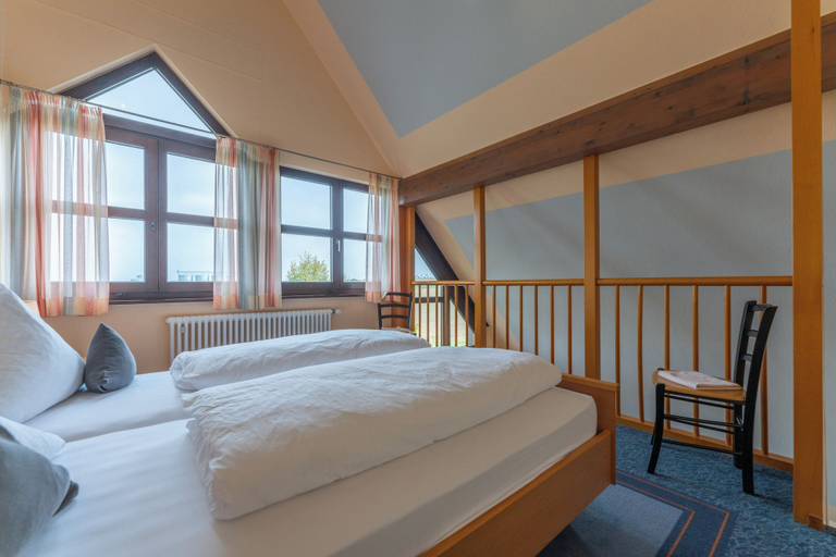 Bedroom 27