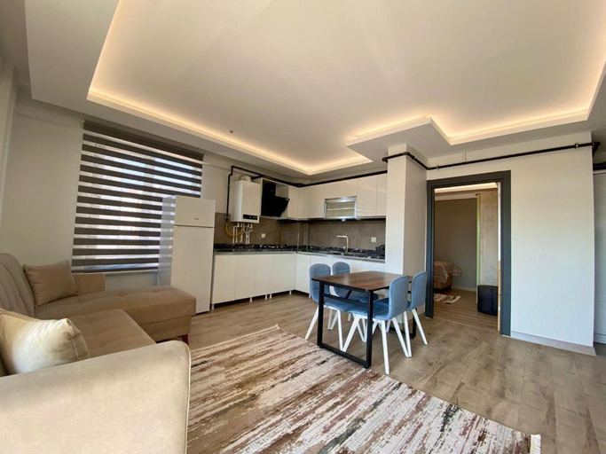 Others 4, Lizbon Apartmanı, Melikgazi